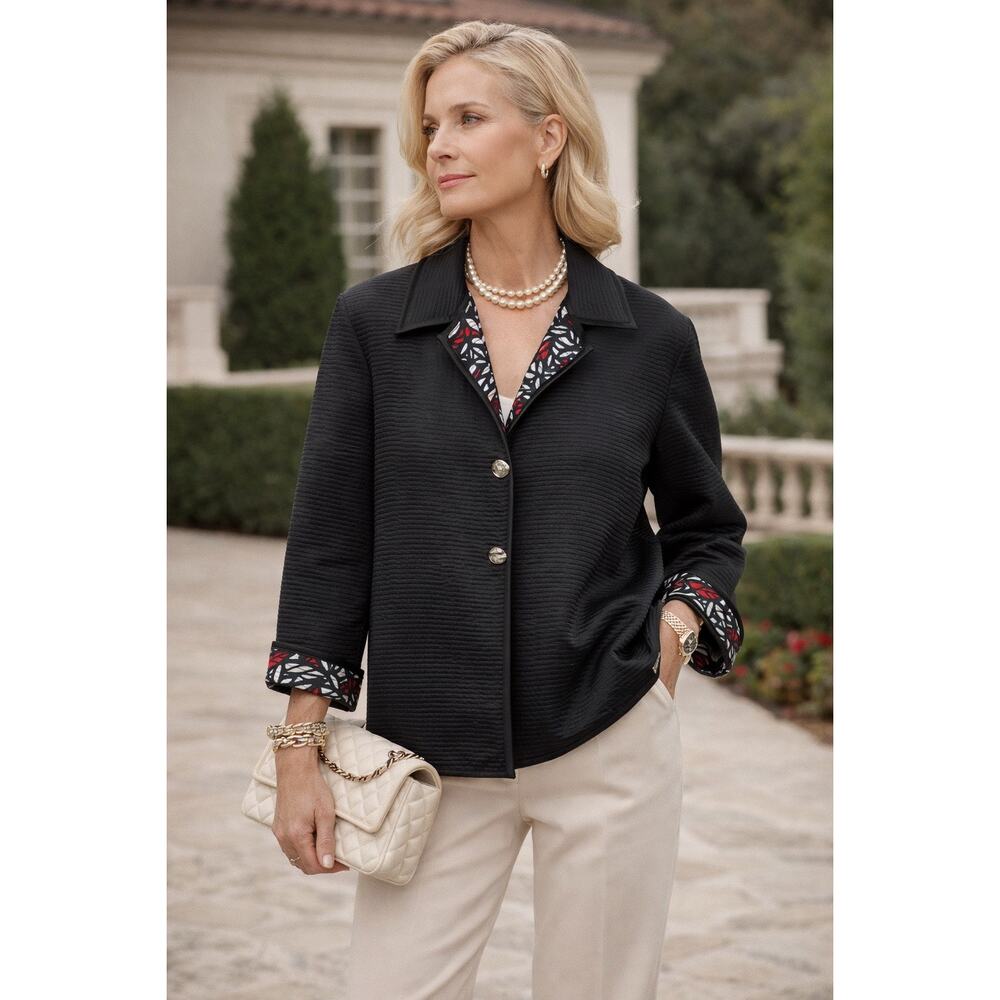 St John Sport Lightweight Quilted Boxy Cropped Coat Old Money Casual M Luxury